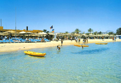 Пляж отеля Tropitel Naama Bay 5* (Тропитель Наама Бей 5*) Фото отеля Tropitel Naama Bay 5* (Тропитель Наама Бей 5*)