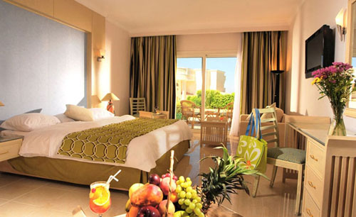 Номер отеля Tropitel Naama Bay 5* (Тропитель Наама Бей 5*) Фото отеля Tropitel Naama Bay 5* (Тропитель Наама Бей 5*)