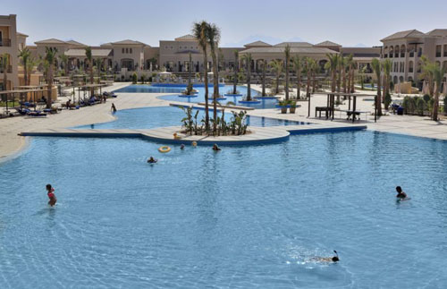Бассейн отеля Jaz Aquamarine Resort 5* (Джаз Аквамарин Резорт 5*) Фото отеля Jaz Aquamarine Resort 5* (Джаз Аквамарин Резорт 5*)
