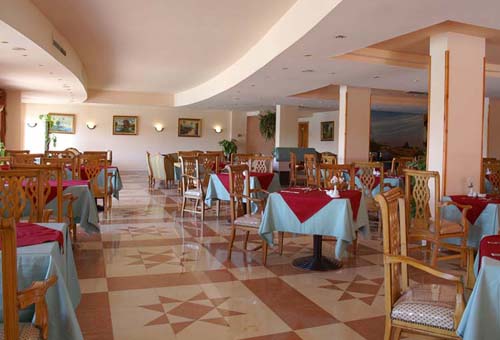 Ресторан отеля Golden Five Al Mas Palace 5* (Голден Файв Ал Мас Палас 5*) Фото отеля Golden Five Al Mas Palace 5* (Голден Файв Ал Мас Палас 5*)