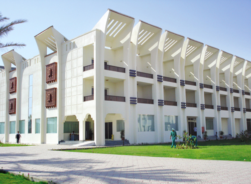 Жилой корпус отеля Sapphire Suites Golden Five 4* (Сапфир Сьютс Голден Файв 4*) Фото отеля Sapphire Suites Golden Five 4* (Сапфир Сьютс Голден Файв 4*)