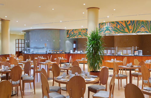 Ресторан отеля Hilton Sharks Bay Resort 4* (Хилтон Шаркс Бей Резорт 4*) Фото отеля Hilton Sharks Bay Resort 4* (Хилтон Шаркс Бей Резорт 4*)