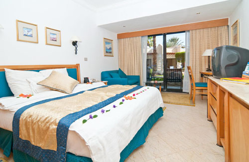 Номер отеля Hilton Fayrouz Resort 4* (Хилтон Файроуз Резорт 4*) Фото отеля Hilton Fayrouz Resort 4* (Хилтон Файроуз Резорт 4*)