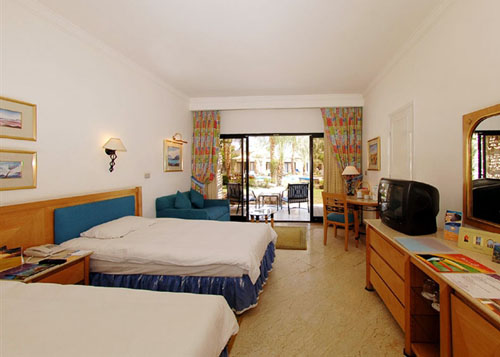 Номер отеля Hilton Fayrouz Resort 4* (Хилтон Файроуз Резорт 4*) Фото отеля Hilton Fayrouz Resort 4* (Хилтон Файроуз Резорт 4*)
