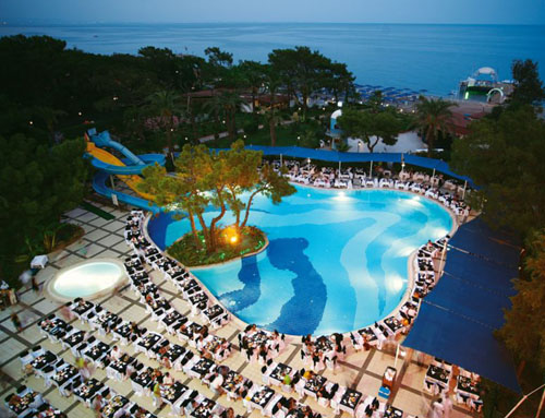 Бассейн отеля Catamaran Resort Hotel 5* (Катамаран Резорт Отель 5*) Фото отеля Catamaran Resort Hotel 5* (Катамаран Резорт Отель 5*)