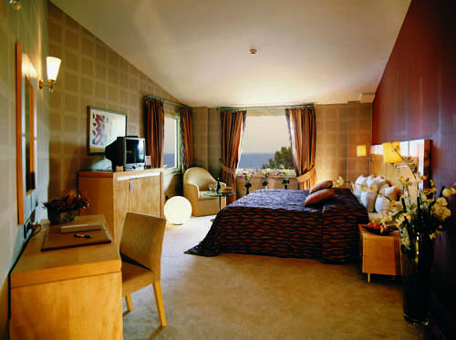 Номер отеля Barut Kemer Resort 5* (Барут Кемер Резорт 5*) Фото отеля Barut Kemer Resort 5* (Барут Кемер Резорт 5*)
