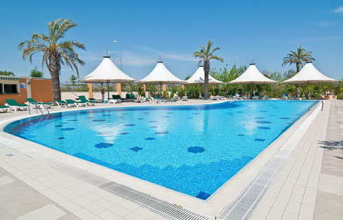 Бассейн отеля Crystal Paraiso Verde Resort & Spa 5* (Кристал Параисо Верде Резорт энд Спа 5*) Фото отеля Crystal Paraiso Verde Resort & Spa 5* (Кристал Параисо Верде Резорт энд Спа 5*)
