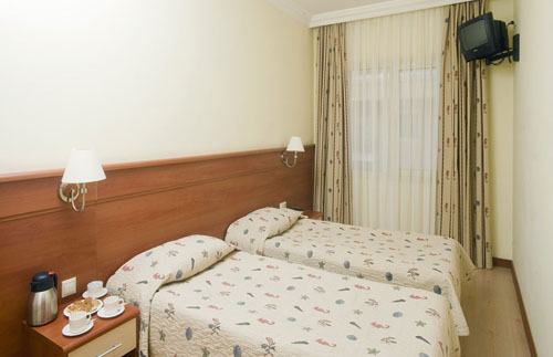Номер отеля Crystal Paraiso Verde Resort & Spa 5* (Кристал Параисо Верде Резорт энд Спа 5*) Фото отеля Crystal Paraiso Verde Resort & Spa 5* (Кристал Параисо Верде Резорт энд Спа 5*)