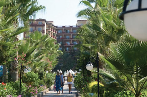 Отель Holiday Park Resort 5* (Холидей Парк Резорт 5*) Фото отеля Holiday Park Resort 5* (Холидей Парк Резорт 5*)