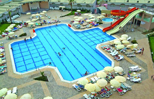 Бассейн отеля Hedef Rose Garden Hotel 4* (Хедеф Роуз Гарден Отель 4*) Фото отеля Hedef Rose Garden Hotel 4* (Хедеф Роуз Гарден Отель 4*)