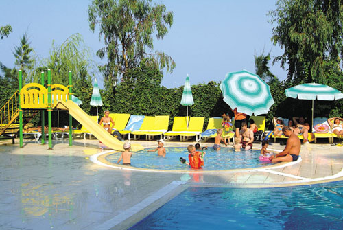 Детский бассейн отеля Asrin Beach Hotel 4* (Асрин Бич Отель 4*) Фото отеля Asrin Beach Hotel 4* (Асрин Бич Отель 4*)
