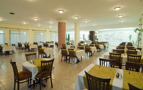 Ресторан отеля Mirabell Hotel 4* (Мирабель Отель 4*) Фото отеля Mirabell Hotel 4* (Мирабель Отель 4*)