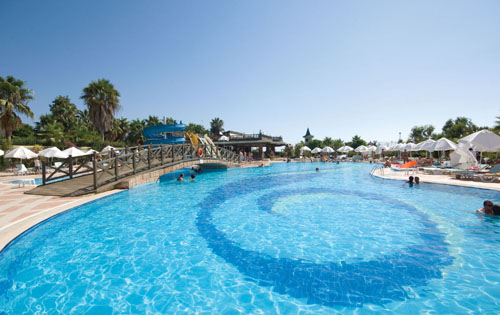 Бассейн отеля Holiday Garden Resort 5* (Холидей Гарден Резорт 5*) Фото отеля Holiday Garden Resort 5* (Холидей Гарден Резорт 5*)