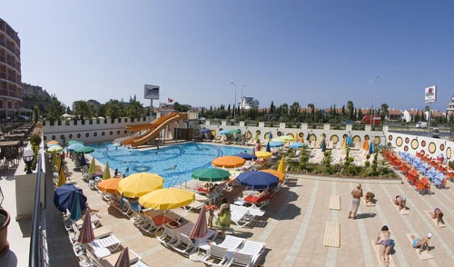 Бассейн отеля Arabella World Hotel 4* (Арабелла Ворлд Отель 4*) Фото отеля Arabella World Hotel 4* (Арабелла Ворлд Отель 4*)