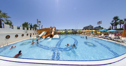 Бассейн отеля Arabella World Hotel 4* (Арабелла Ворлд Отель 4*) Фото отеля Arabella World Hotel 4* (Арабелла Ворлд Отель 4*)