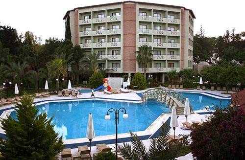 Бассейн отеля Alara Park Hotel 5* (Алара Парк Отель 5*) Фото отеля Alara Park Hotel 5* (Алара Парк Отель 5*)