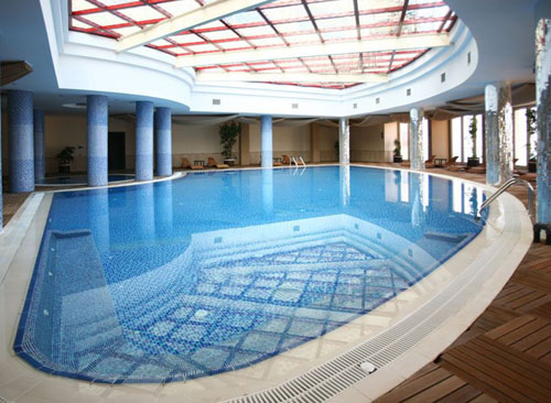Крытый бассейн отеля Goldcity Tourism Complex 5* (Голдсити Туризм Комплекс 5*) Фото отеля Goldcity Tourism Complex 5* (Голдсити Туризм Комплекс 5*)