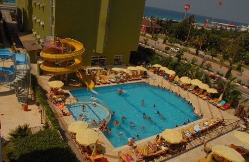 Бассейн отеля Sunstar Beach Hotel 4* (Санстар Бич Отель 4*) Фото отеля Sunstar Beach Hotel 4* (Санстар Бич Отель 4*)