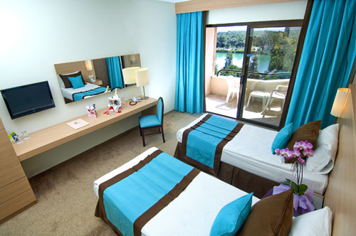 Номер отеля Grand Prestige Hotel & Spa 5* (Гранд Престиж Отель энд Спа 5*) Фото отеля Grand Prestige Hotel & Spa 5* (Гранд Престиж Отель энд Спа 5*)