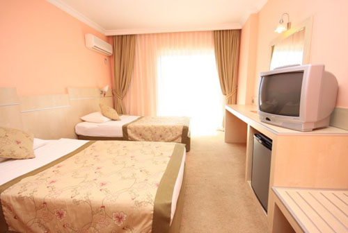 Номер отеля Hera Park Hotel 4* (Хера Парк Отель 4*) Фото отеля Hera Park Hotel 4* (Хера Парк Отель 4*)