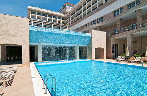 Бассейн отеля Horus Paradise Luxury Resort & Club 5* HV1 (Хорус Парадайс Лакшери Резорт энд Клаб 5* HV1) Фото отеля Horus Paradise Luxury Resort & Club 5* HV1 (Хорус Парадайс Лакшери Резорт энд Клаб 5* HV1)