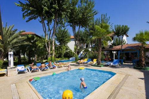 Детский бассейн отеля Larissa Akman Park Hotel 4* (Лариса Акман Парк Отель 4*) Фото отеля Larissa Akman Park Hotel 4* (Лариса Акман Парк Отель 4*)