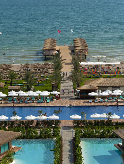 Пляж отеля Maxx Royal Belek Golf & Spa 5* (Макс Роял Белек Гольф энд Спа 5*) Фото отеля Maxx Royal Belek Golf & Spa 5* (Макс Роял Белек Гольф энд Спа 5*)