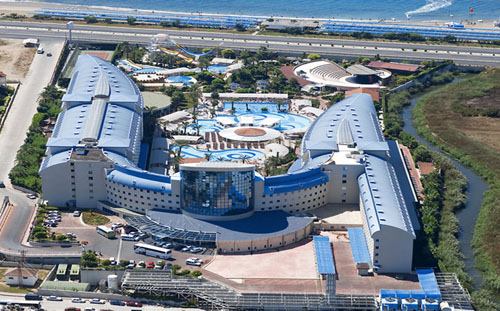 Отель Crystal Admiral Resort Suite & SPA 5* (Кристалл Адмирал Резорт Сьют энд Спа 5*) Фото отеля Crystal Admiral Resort Suite & SPA 5* (Кристалл Адмирал Резорт Сьют энд Спа 5*)