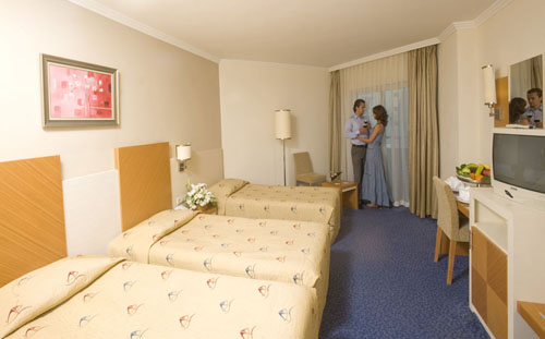 Номер отеля Crystal Admiral Resort Suite & SPA 5* (Кристалл Адмирал Резорт Сьют энд Спа 5*) Фото отеля Crystal Admiral Resort Suite & SPA 5* (Кристалл Адмирал Резорт Сьют энд Спа 5*)