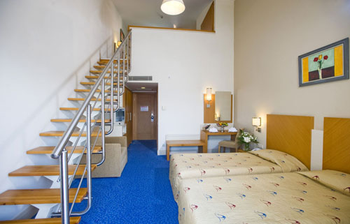Номер отеля Crystal Admiral Resort Suite & SPA 5* (Кристалл Адмирал Резорт Сьют энд Спа 5*) Фото отеля Crystal Admiral Resort Suite & SPA 5* (Кристалл Адмирал Резорт Сьют энд Спа 5*)