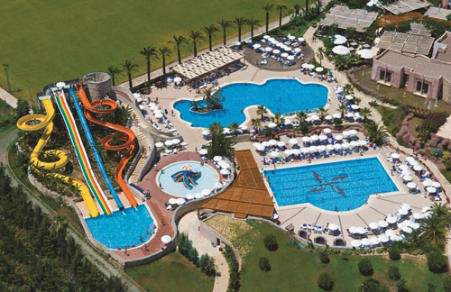 Бассейны отеля Blue Waters Club Hotel 5* (Блю Вотерс Клуб Отель 5*) Фото отеля Blue Waters Club Hotel 5* (Блю Вотерс Клуб Отель 5*)