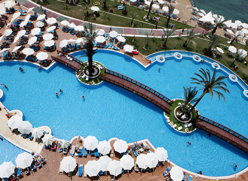 Бассейн отеля Granada Luxury Resort & Spa 5* (Гранада Лакшери Резорт энд Спа 5*) Фото отеля Granada Luxury Resort & Spa 5* (Гранада Лакшери Резорт энд Спа 5*)
