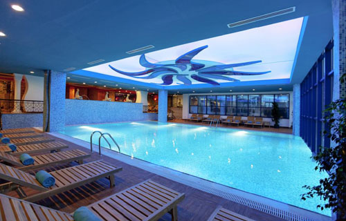 Крытый бассейн отеля Granada Luxury Resort & Spa 5* (Гранада Лакшери Резорт энд Спа 5*) Фото отеля Granada Luxury Resort & Spa 5* (Гранада Лакшери Резорт энд Спа 5*)
