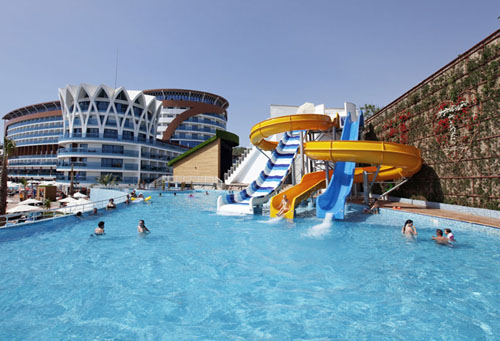 Водные горки отеля Granada Luxury Resort & Spa 5* (Гранада Лакшери Резорт энд Спа 5*) Фото отеля Granada Luxury Resort & Spa 5* (Гранада Лакшери Резорт энд Спа 5*)