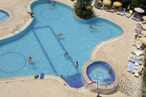 Бассейн отеля My Home Sky Hotel 4* (Май Хоум Скай Отель 4*) Фото отеля My Home Sky Hotel 4* (Май Хоум Скай Отель 4*)