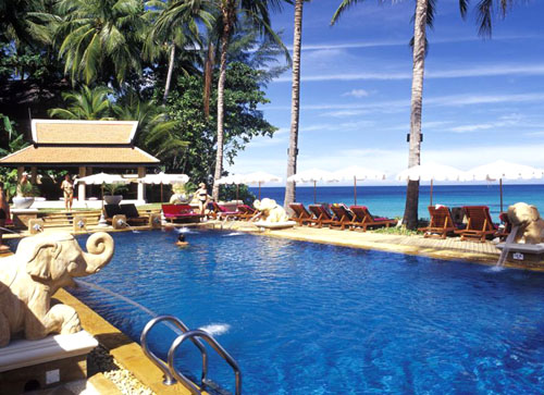 Бассейн отеля Beyond Resort Karon 4* (Бейонд Резорт Карон 4*) Фото отеля Beyond Resort Karon 4* (Бейонд Резорт Карон 4*)