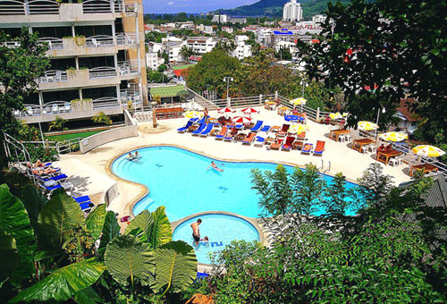 Бассейн отеля Royal Crown Hotel & Palm Spa Resort 3* (Роял Кроун Отель энд Палм Спа Резорт 3*) Фото отеля Royal Crown Hotel & Palm Spa Resort 3* (Роял Кроун Отель энд Палм Спа Резорт 3*)