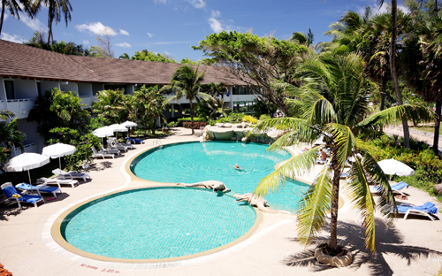Бассейн отеля Thavorn Palm Beach Resort 4* (Таворн Палм Бич Резорт 4*) Фото отеля Thavorn Palm Beach Resort 4* (Таворн Палм Бич Резорт 4*)