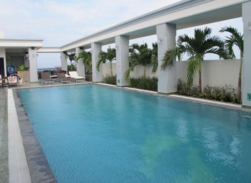 Бассейн отеля Mer Perle Sea Sun Hotel 3* (Мер Перле Си Сан Отель 3*) Фото отеля Mer Perle Sea Sun Hotel 3* (Мер Перле Си Сан Отель 3*)