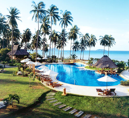 Бассейн отеля Phi Phi Island Village Beach Resort 4* (Пхи-Пхи Айленд Виладж Бич Резорт 4*) Фото отеля Phi Phi Island Village Beach Resort 4* (Пхи-Пхи Айленд Виладж Бич Резорт 4*)