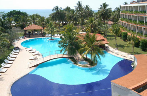 Бассейна отеля Eden Resort & Spa 5* (Эден Резорт энд Спа 5*) Фото отеля Eden Resort & Spa 5* (Эден Резорт энд Спа 5*)