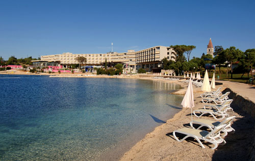 Пляж отеля Island Hotel Istra 4* (Исланд Отель Истра 4*) Фото отеля Island Hotel Istra 4* (Исланд Отель Истра 4*)