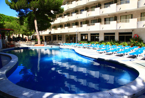 Бассейн отеля Ohtels Playa de Oro 3* (Охтелс Плайя Де Оро 3*) Фото отеля Ohtels Playa de Oro 3* (Охтелс Плайя Де Оро 3*)