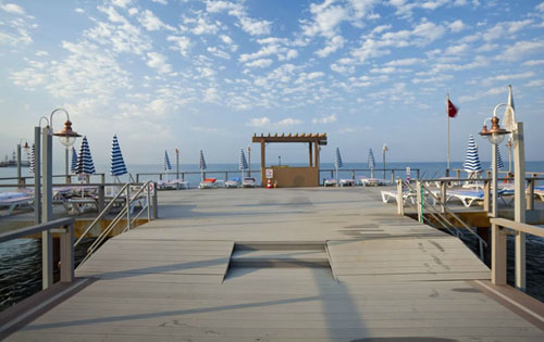 Пирс на пляже отеля Jasmin Beach Resort 5* (Жасмин Бич Резорт 5*) Фото отеля Jasmin Beach Resort 5* (Жасмин Бич Резорт 5*)