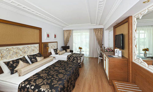 Номер отеля Crystal Palace Luxury Resort & Spa 5* (Кристалл Палас Лакшери Резорт энд Спа 5*) Фото отеля Crystal Palace Luxury Resort & Spa 5* (Кристалл Палас Лакшери Резорт энд Спа 5*)