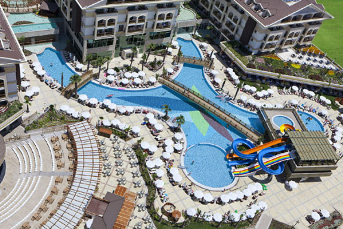 Бассейн отеля Crystal Palace Luxury Resort & Spa 5* (Кристалл Палас Лакшери Резорт энд Спа 5*) Фото отеля Crystal Palace Luxury Resort & Spa 5* (Кристалл Палас Лакшери Резорт энд Спа 5*)