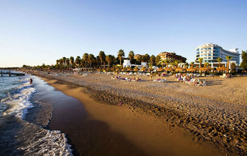 Пляж отеля Q Premium Resort 5* (Кью Премиум Резорт 5*) Фото отеля Q Premium Resort 5* (Кью Премиум Резорт 5*)