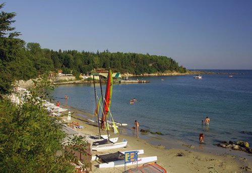 Пляж отеля Sol Nessebar Bay 4* (Сол Несебр Бей 4*) Фото отеля Sol Nessebar Bay 4* (Сол Несебр Бей 4*)