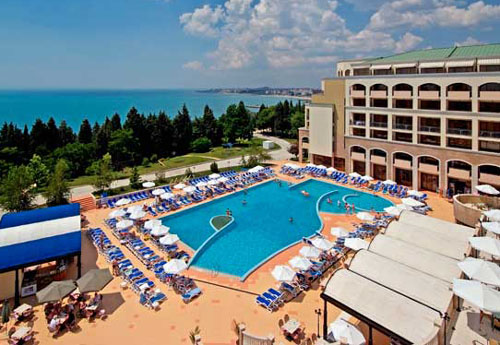 Бассейн отеля Sol Nessebar Bay 4* (Сол Несебр Бей 4*) Фото отеля Sol Nessebar Bay 4* (Сол Несебр Бей 4*)