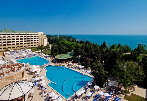 Бассейн отеля Sol Nessebar Palace 5* (Сол Несебр Палас 5*) Фото отеля Sol Nessebar Palace 5* (Сол Несебр Палас 5*)